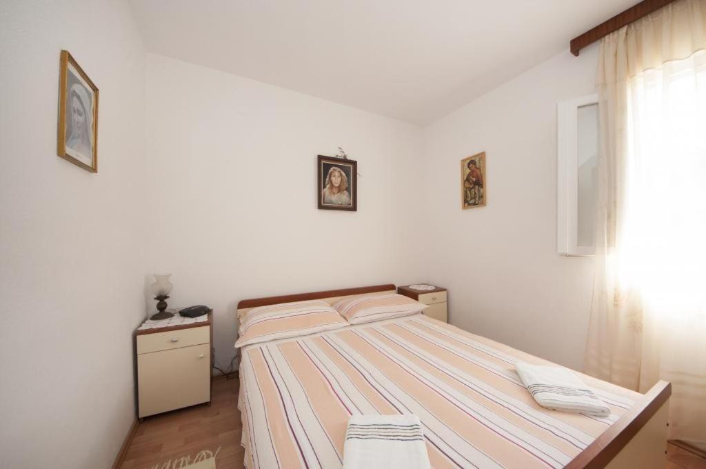Apartments Mira Сплитска Экстерьер фото