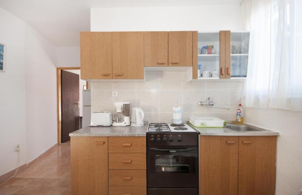 Apartments Mira Сплитска Экстерьер фото